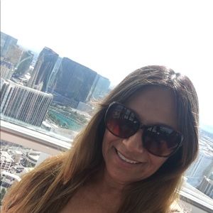 Meet your Posher, Jen